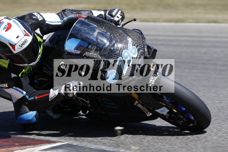 /Archiv-2025/31 24.06.2025 Get Faster Caremotion ADR/Gruppe gruen/296